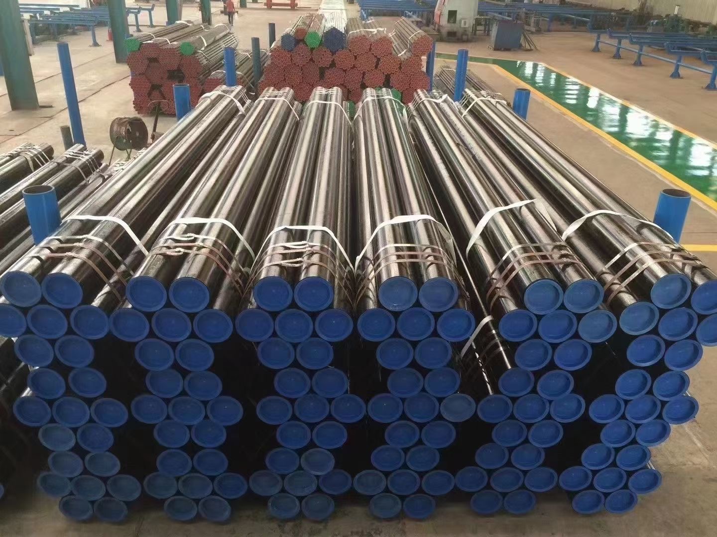 Blue cap steel pipe bundles