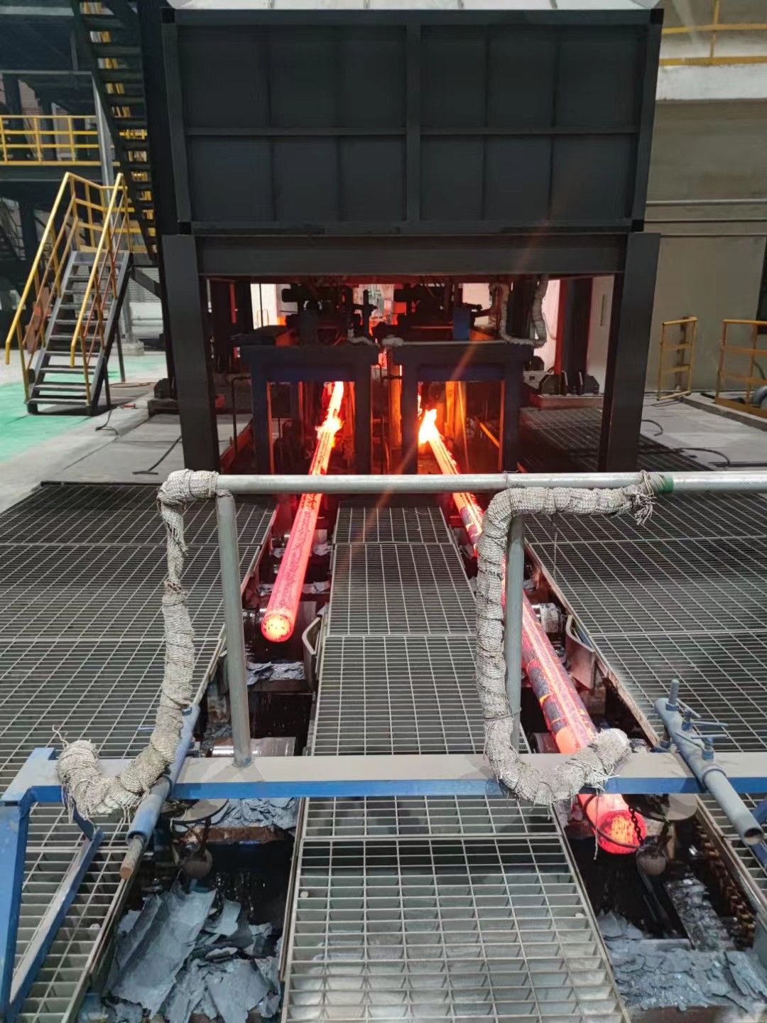 Finished seamless steel pipe stock