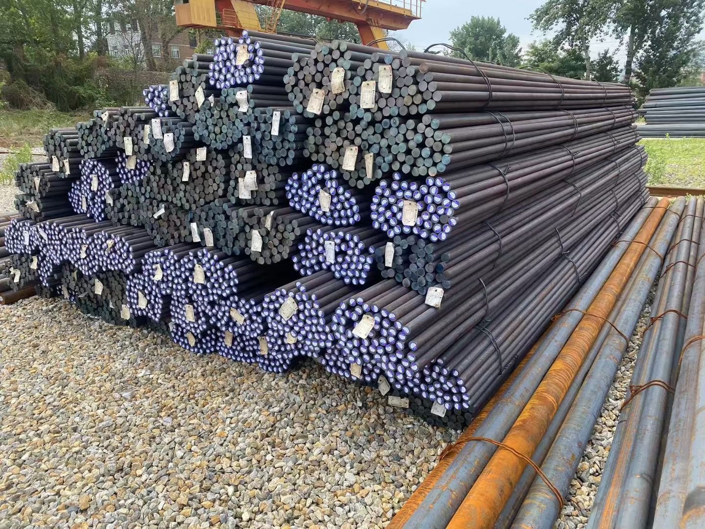 Outdoor round bar bundles
